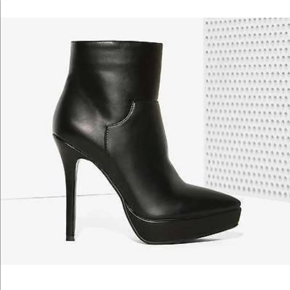 Nasty Gal Black Leather Audra Booties